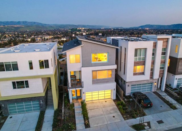 2986 Valley Of Hearts Del Place, San Jose, CA 95136