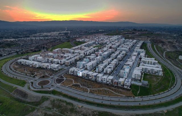 2986 Valley Of Hearts Del Place, San Jose, CA 95136