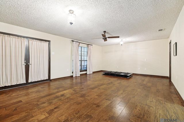 2147 Capri Dr, Baton Rouge, LA 70815