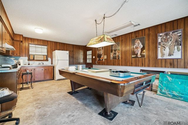 2147 Capri Dr, Baton Rouge, LA 70815