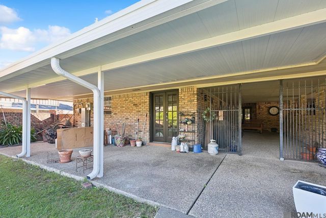 2147 Capri Dr, Baton Rouge, LA 70815