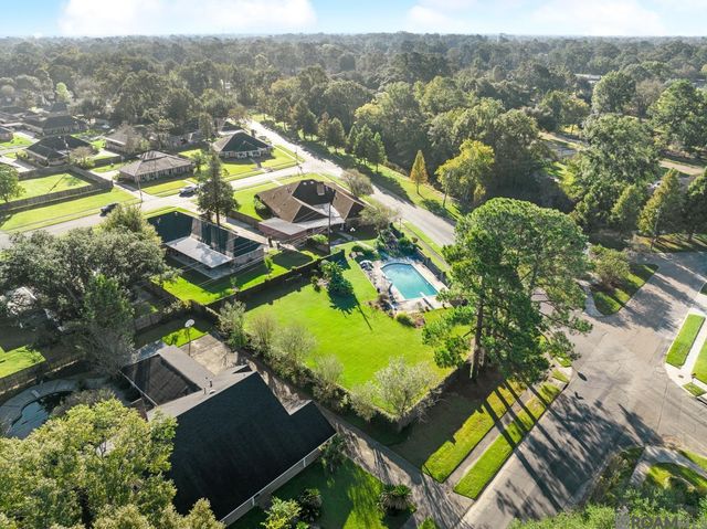 2147 Capri Dr, Baton Rouge, LA 70815