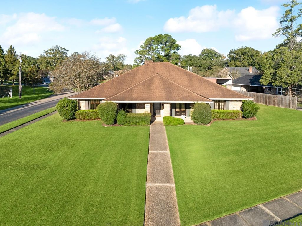 2147 Capri Dr, Baton Rouge, LA 70815