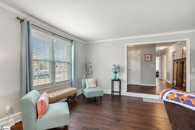 100 De Kalb Drive, Greer, SC 29650