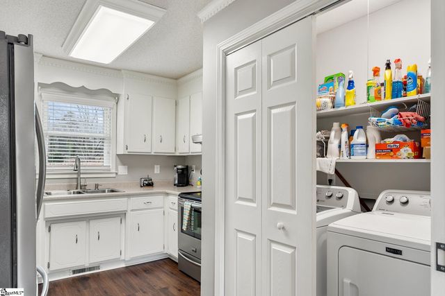 100 De Kalb Drive, Greer, SC 29650