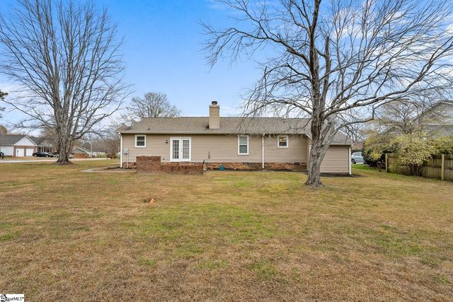 100 De Kalb Drive, Greer, SC 29650