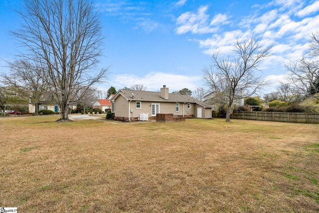 100 De Kalb Drive, Greer, SC 29650