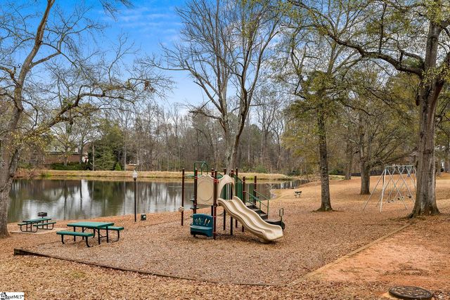 100 De Kalb Drive, Greer, SC 29650