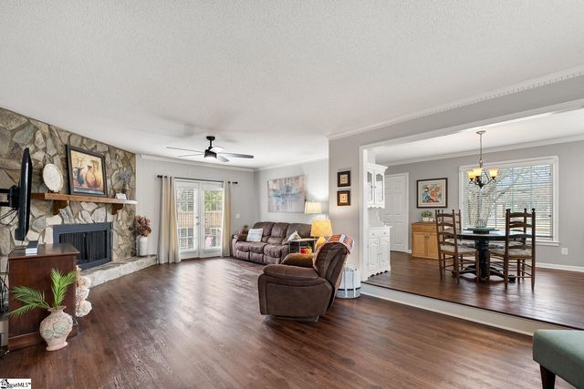 100 De Kalb Drive, Greer, SC 29650