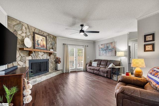 100 De Kalb Drive, Greer, SC 29650