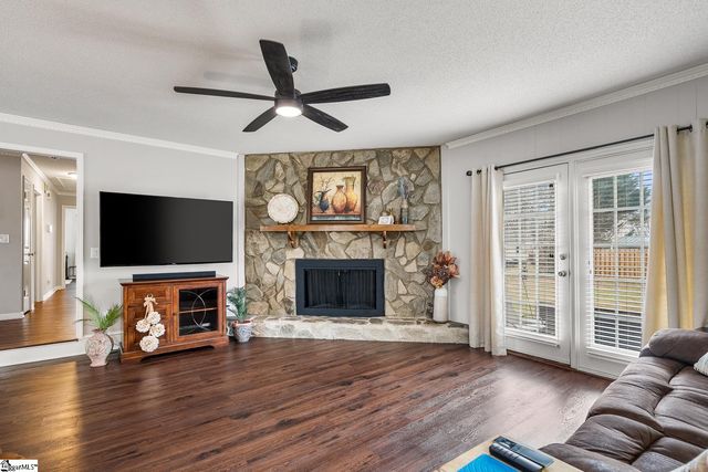 100 De Kalb Drive, Greer, SC 29650