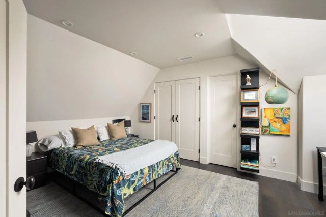 6714 Muirlands, La Jolla, CA 92037