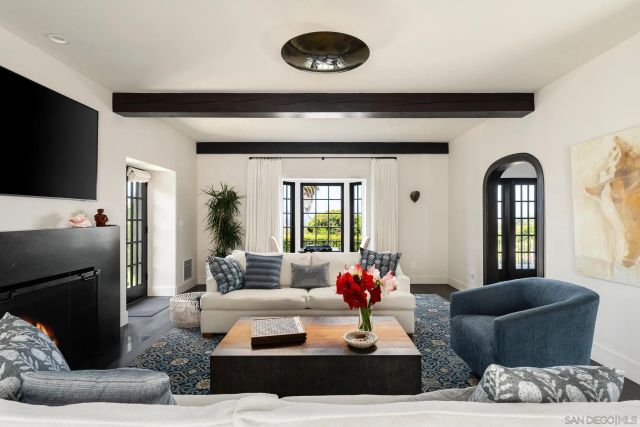 6714 Muirlands, La Jolla, CA 92037