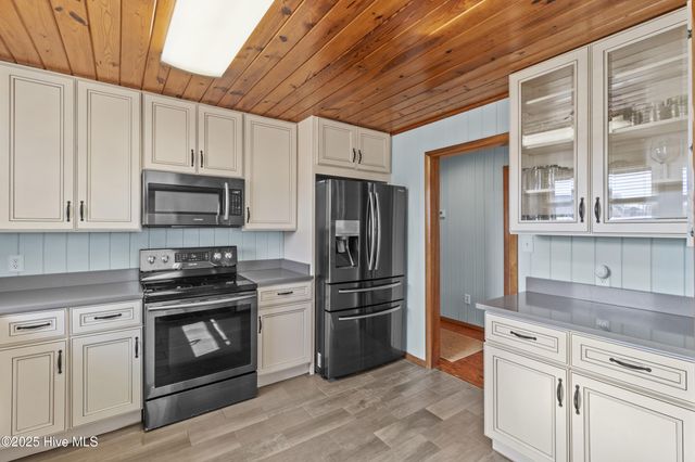 1301 Carolina Beach Avenue, Carolina Beach, NC 28428