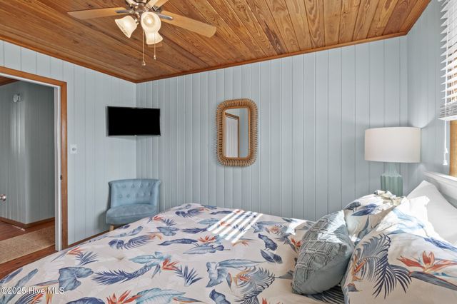 1301 Carolina Beach Avenue, Carolina Beach, NC 28428