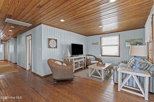 1301 Carolina Beach Avenue, Carolina Beach, NC 28428