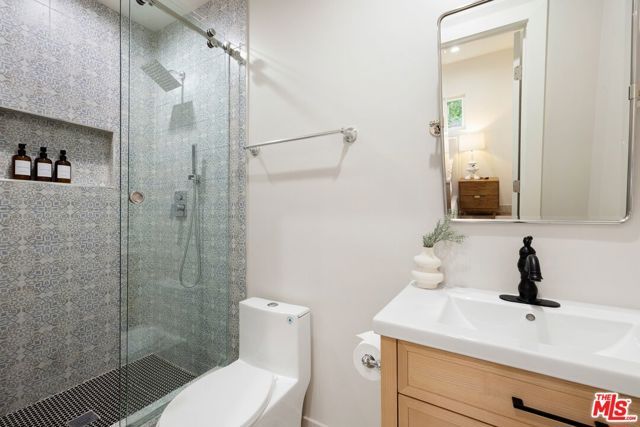 1337 N Orange Grove Avenue, West Hollywood, CA 90046