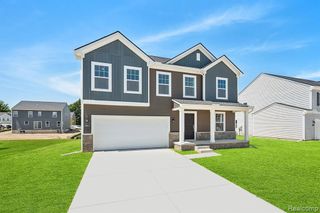 54695 Heron Circle, New Baltimore, MI 48047