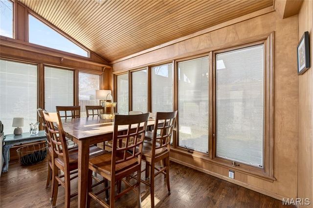 927 Lanyard Lane, Kirkwood, MO 63122