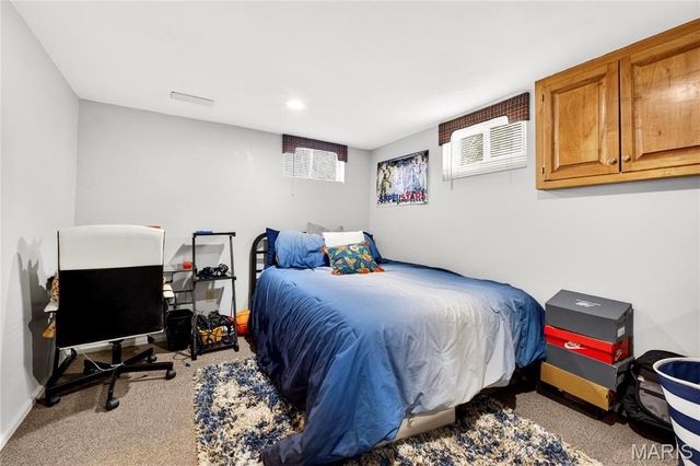 927 Lanyard Lane, Kirkwood, MO 63122