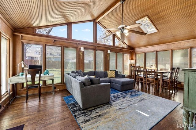 927 Lanyard Lane, Kirkwood, MO 63122