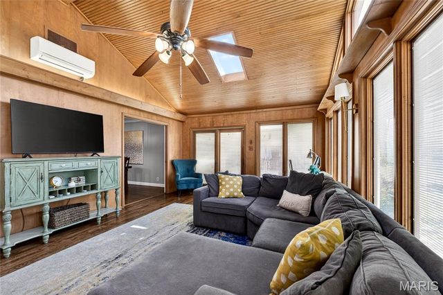 927 Lanyard Lane, Kirkwood, MO 63122