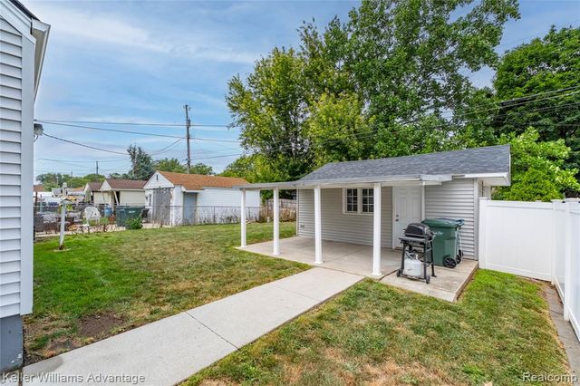 1504 Merrill Avenue, Lincoln Park, MI 48146