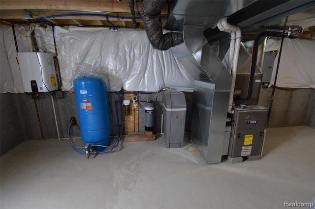 79446 Deland Road, Richmond, MI 48062