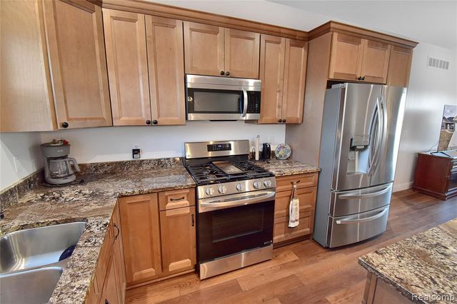 79446 Deland Road, Richmond, MI 48062