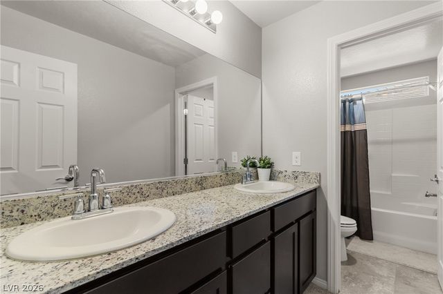 7215 Dazzle Point Street, North Las Vegas, NV 89084