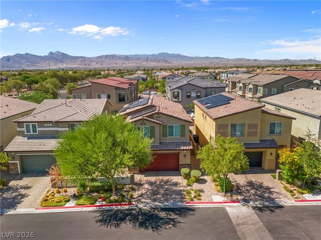 7215 Dazzle Point Street, North Las Vegas, NV 89084