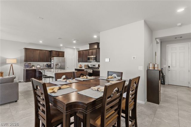 7215 Dazzle Point Street, North Las Vegas, NV 89084