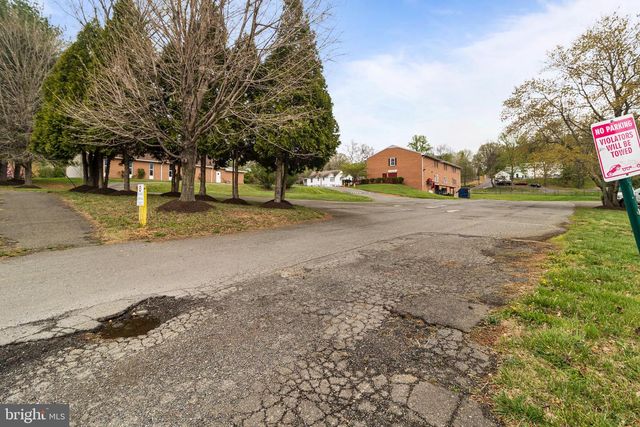 5001 BACKLICK RD, Annandale, VA 22003