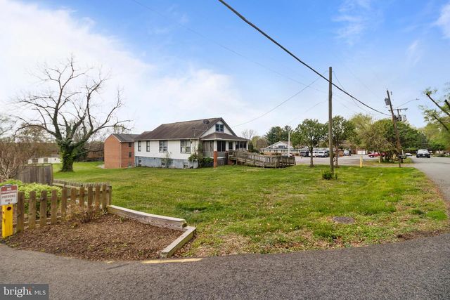 5001 BACKLICK RD, Annandale, VA 22003