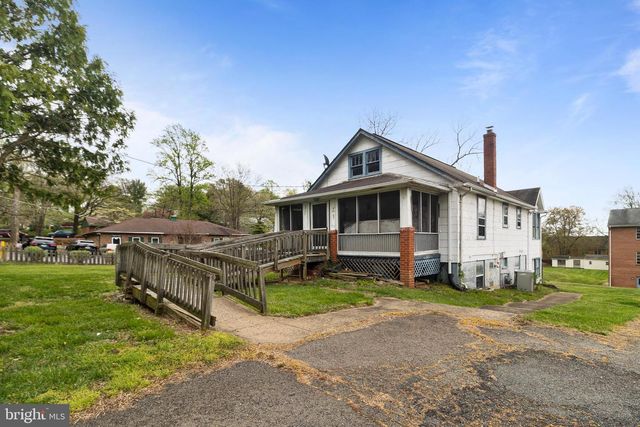 5001 BACKLICK RD, Annandale, VA 22003