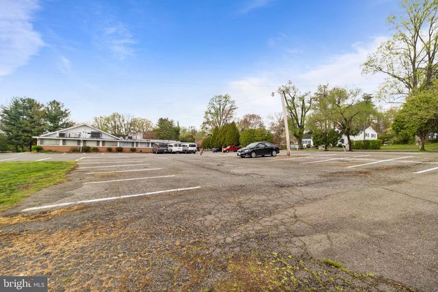 5001 BACKLICK RD, Annandale, VA 22003