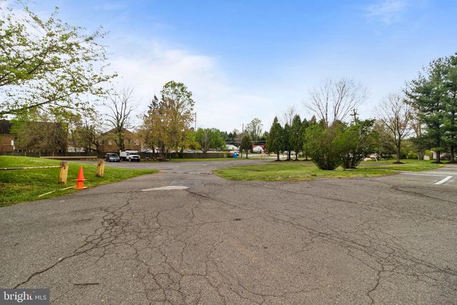 5001 BACKLICK RD, Annandale, VA 22003