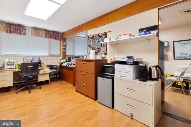 5001 BACKLICK RD, Annandale, VA 22003