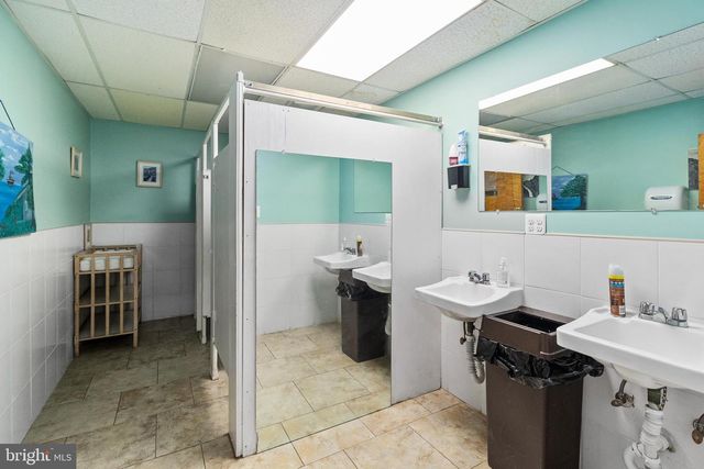 5001 BACKLICK RD, Annandale, VA 22003