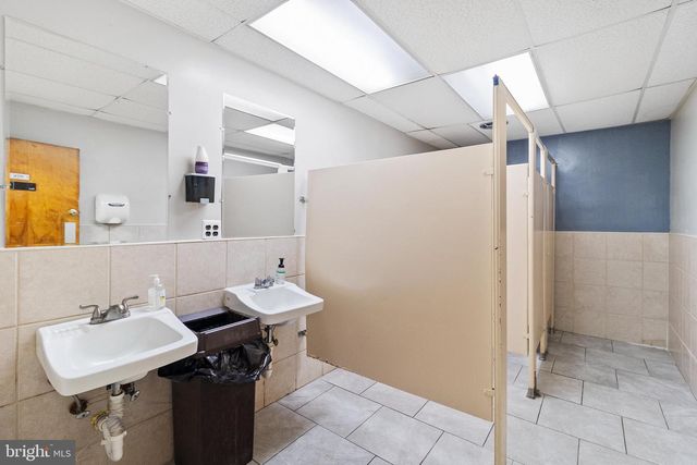 5001 BACKLICK RD, Annandale, VA 22003