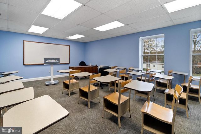 5001 BACKLICK RD, Annandale, VA 22003