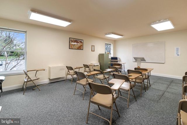 5001 BACKLICK RD, Annandale, VA 22003