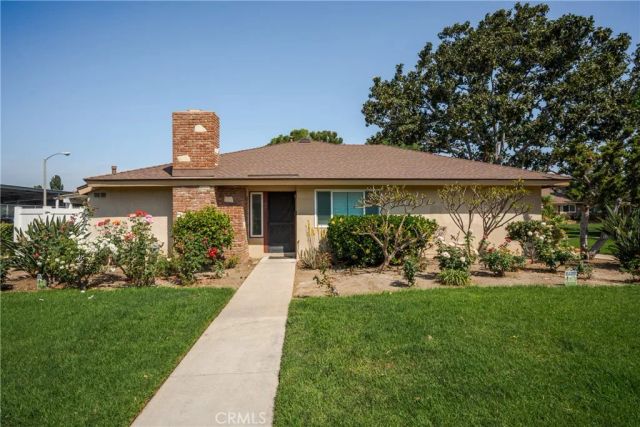 1919 Sherry 37, Santa Ana, CA 92705