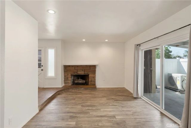 1919 Sherry 37, Santa Ana, CA 92705