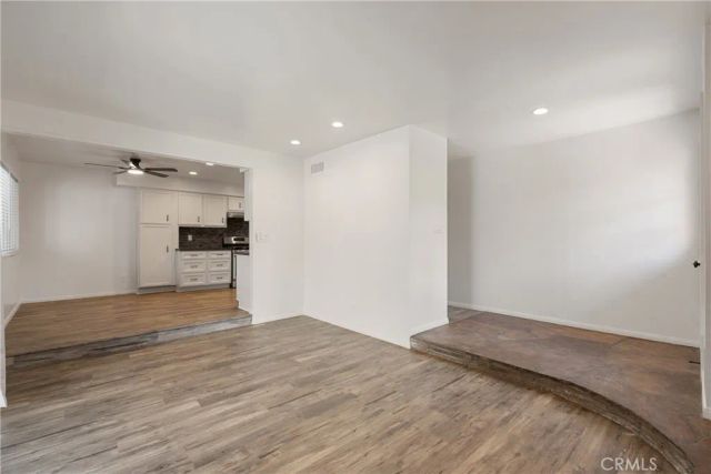 1919 Sherry 37, Santa Ana, CA 92705