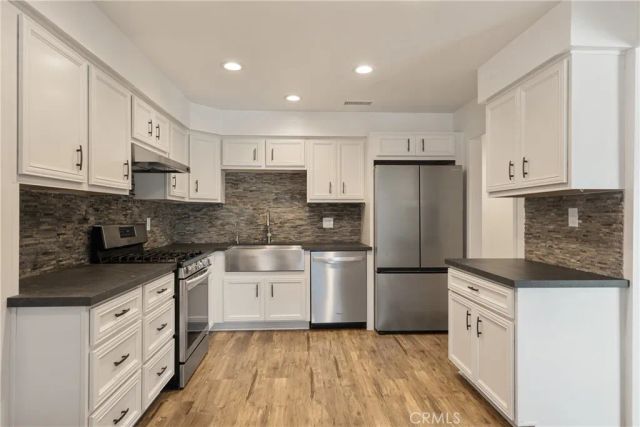 1919 Sherry 37, Santa Ana, CA 92705