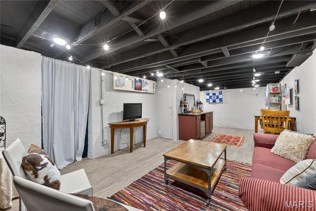 7309 Nottingham Avenue, Shrewsbury, MO 63119