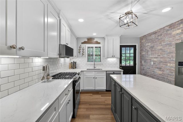 7309 Nottingham Avenue, Shrewsbury, MO 63119