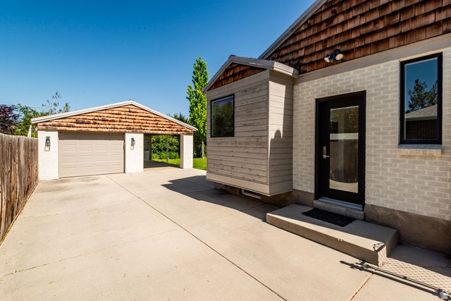 6282 S COBBLECREST RD, Holladay, UT 84121