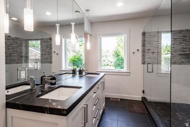 6282 S COBBLECREST RD, Holladay, UT 84121